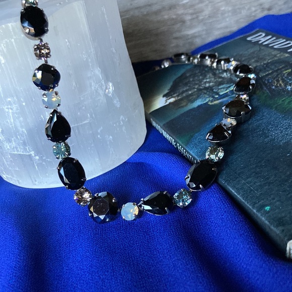 Sorrelli New Black Crystal & Silvertone Narcissus Necklace - Picture 8 of 10